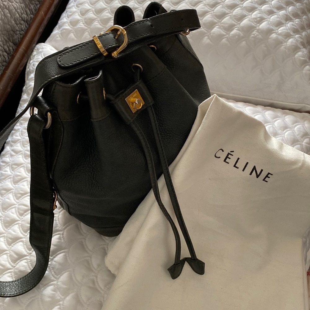 RARE~ Céline ~ Loden Tumbled Calfskin Bucket Bag with Scarlet Calfskin Interior - Picture 15 of 16